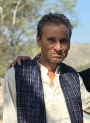 पारिवारिक कलह से तंग अधेड़ ने खाया जहरीला पदार्थ, रास्ते में मिला अचेत; सीएचसी में डॉक्टरों ने किया मृत घोषित